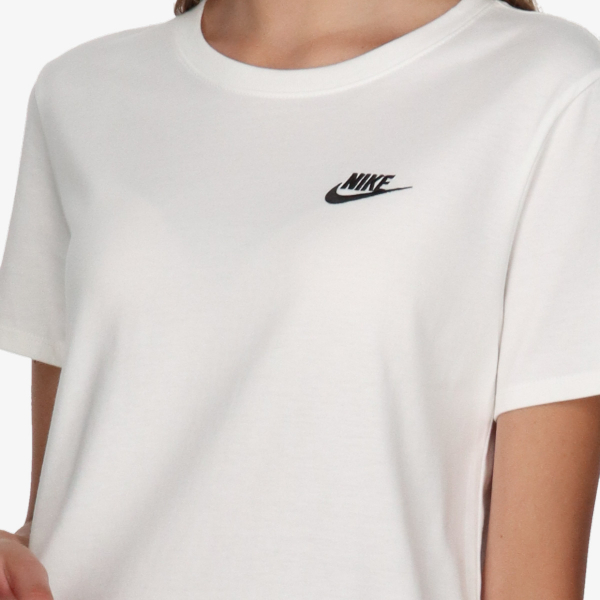 Nike Sportswear Club 