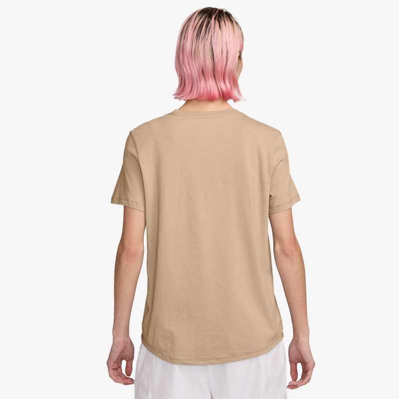 Nike Sportswear Club Essential 