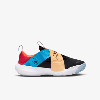 NIKE Flex Advance SE 