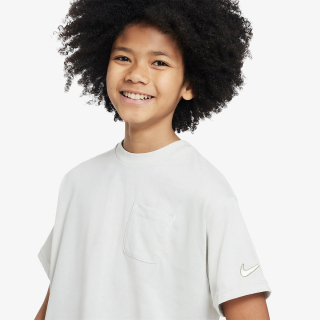 NIKE Outdoor Play 