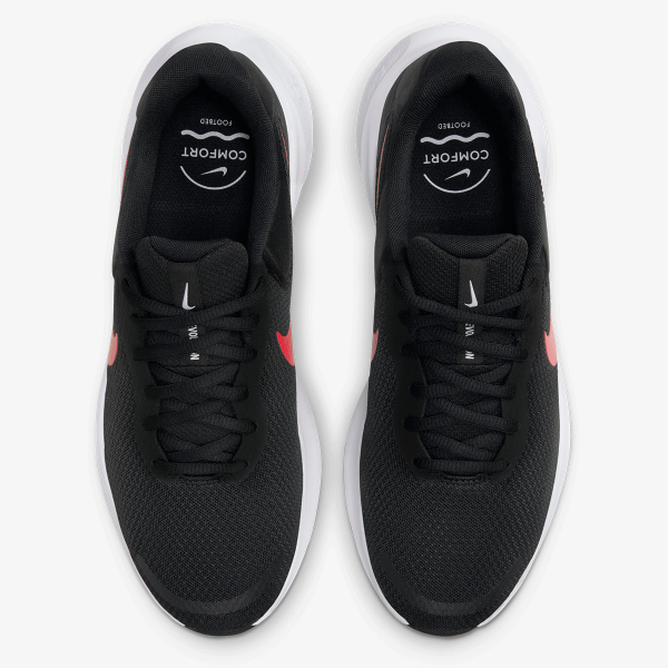 Nike Revolution 7 
