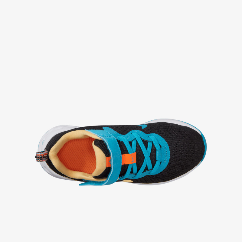Nike Revolution 6 FlyEase 