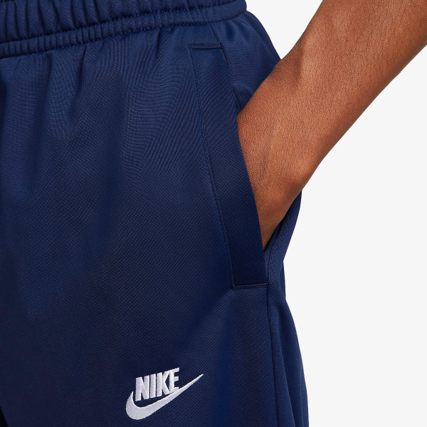 Nike Club 