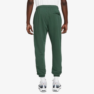 NIKE Club Fleece+ 