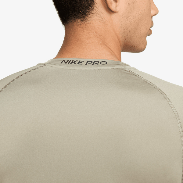 Nike Pro 