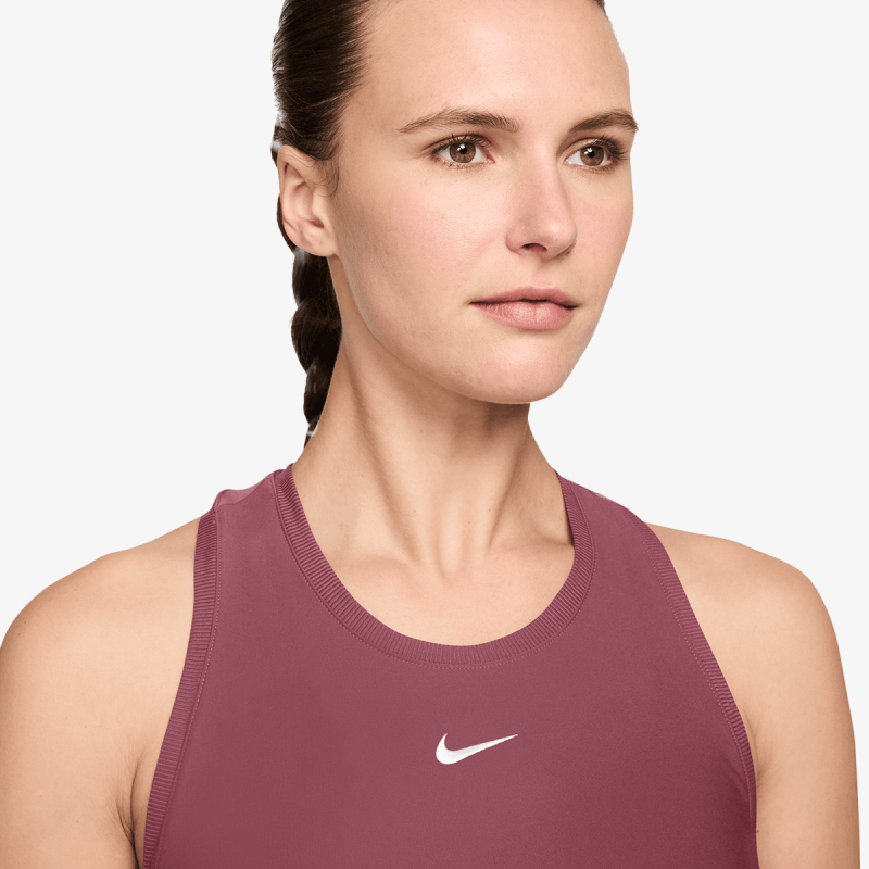 Nike Victory 