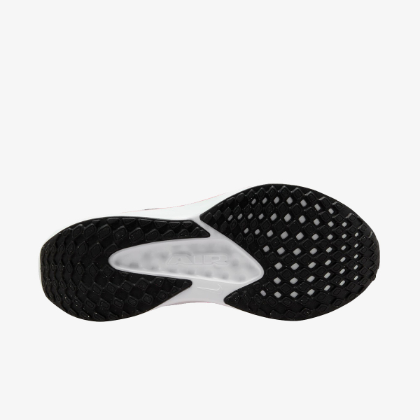 Nike Quest 6 