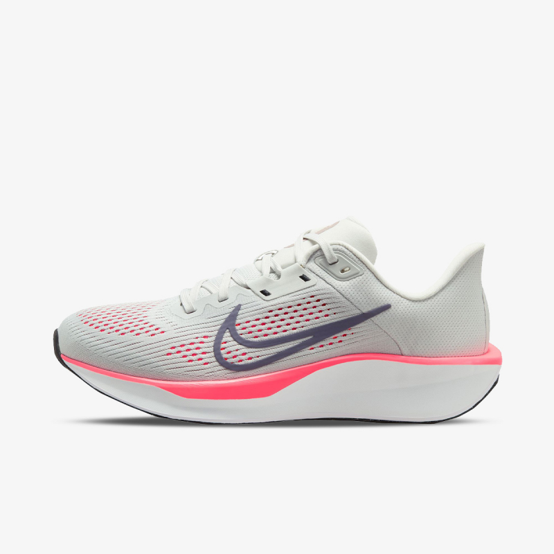 Nike Quest 6 