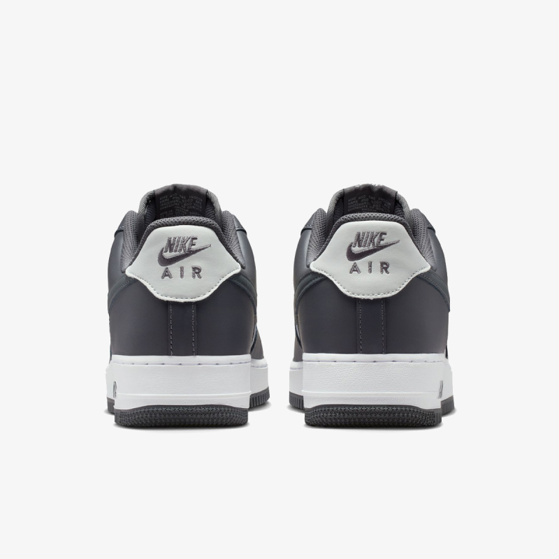 Nike Air Force 1 '07 