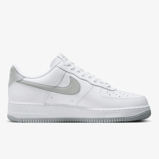 Nike Air Force 1 '07 