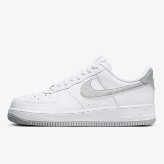 Nike Air Force 1 '07 
