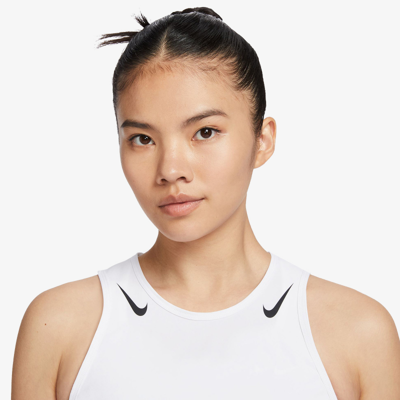 W NK ARSWFT DFADV CROP TANK 