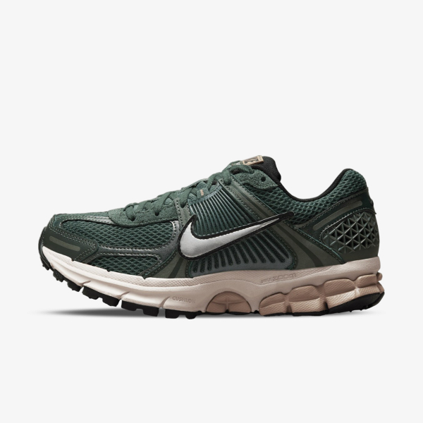 Nike W NIKE ZOOM VOMERO 5 C.O.R 