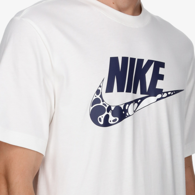 Sportswear 