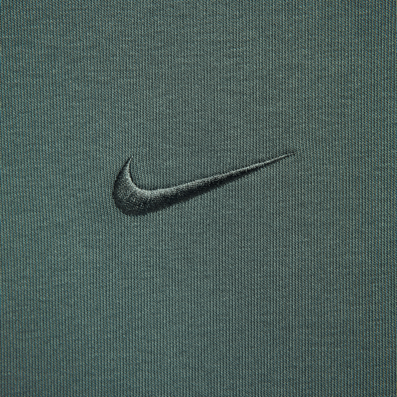 Nike Swoosh 
