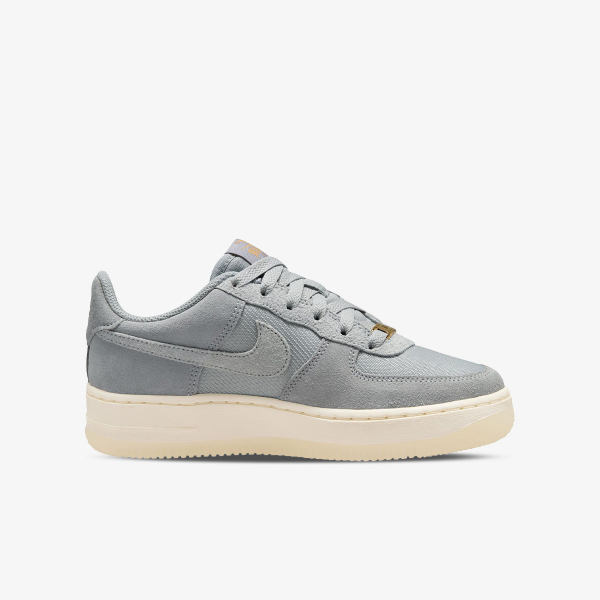 Nike Air Force 1 Lv8 3 