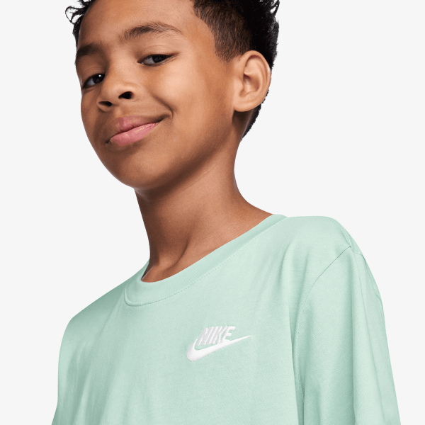Nike Futura 