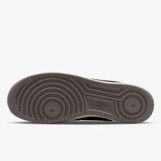 Nike Air Force 1 '07 LV8 