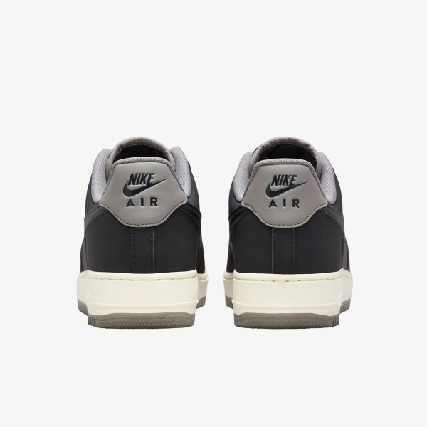 Nike Air Force 1 '07 LV8 