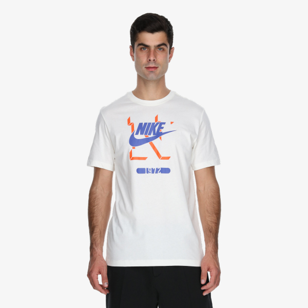 Nike Futura 