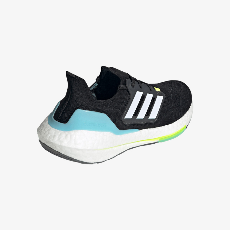adidas Ultraboost 22 