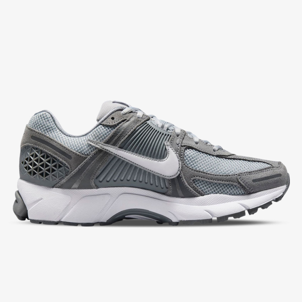 Nike Vomero 5 