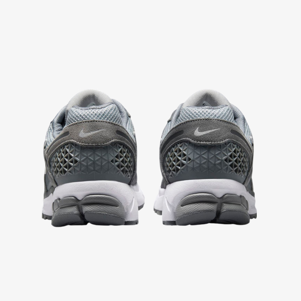 Nike Vomero 5 