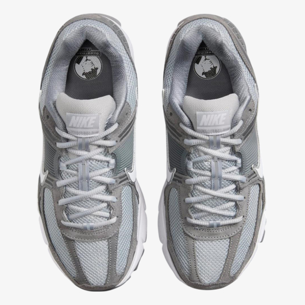 Nike Vomero 5 