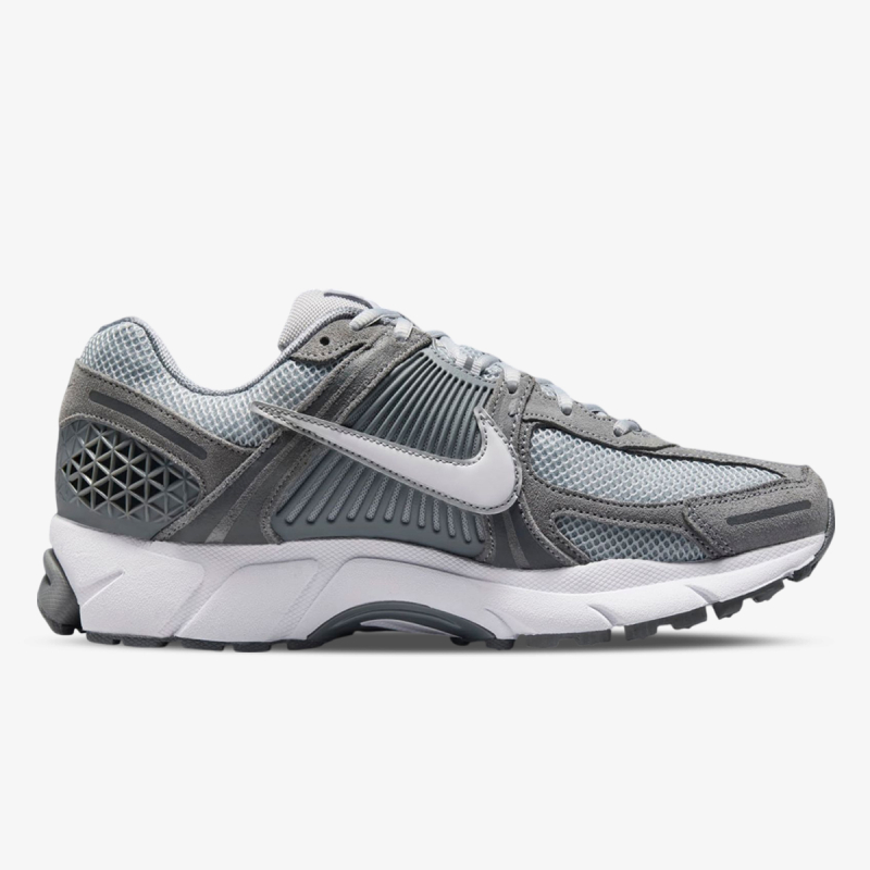 Nike Vomero 5 