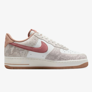Nike AIR FORCE 1 07 LV8 EMB 