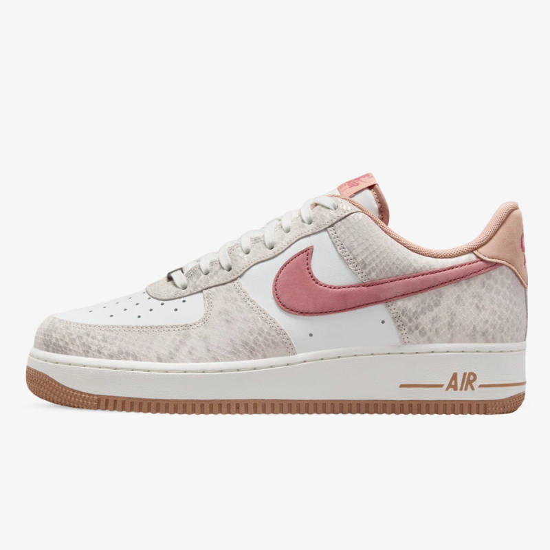 Nike AIR FORCE 1 07 LV8 EMB 