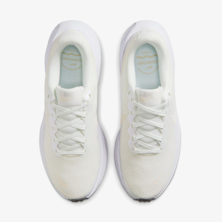 W NIKE REVOLUTION 8 