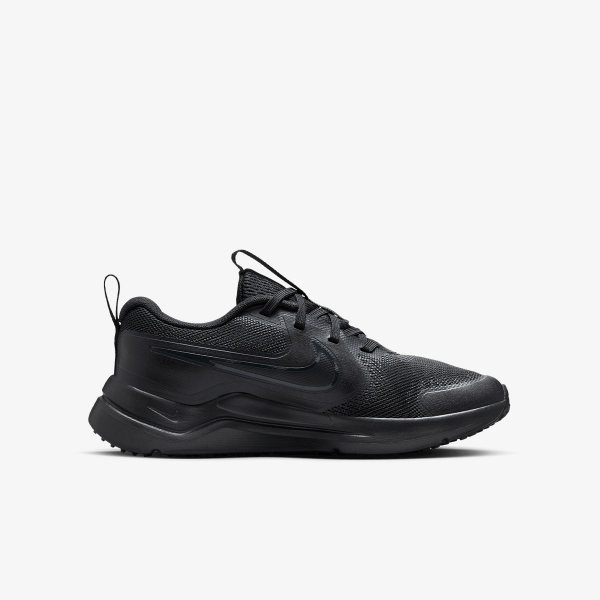 Nike Cosmic Runner 