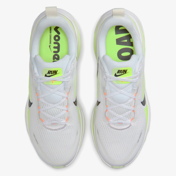 Nike Vomero 18 