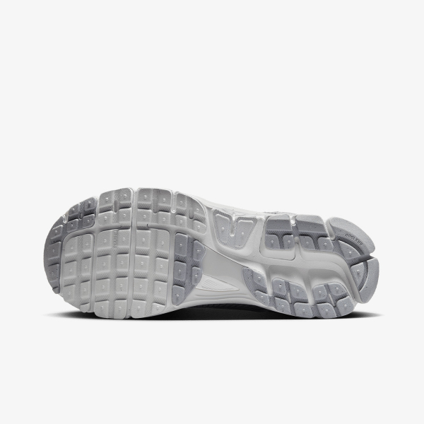 Nike Nike Zoom Vomero 5 