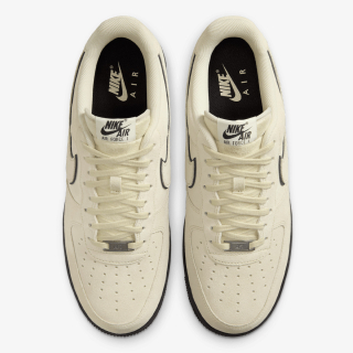 Nike Air Force 1 '07 LV8 