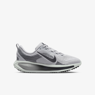Nike Vomero 18 