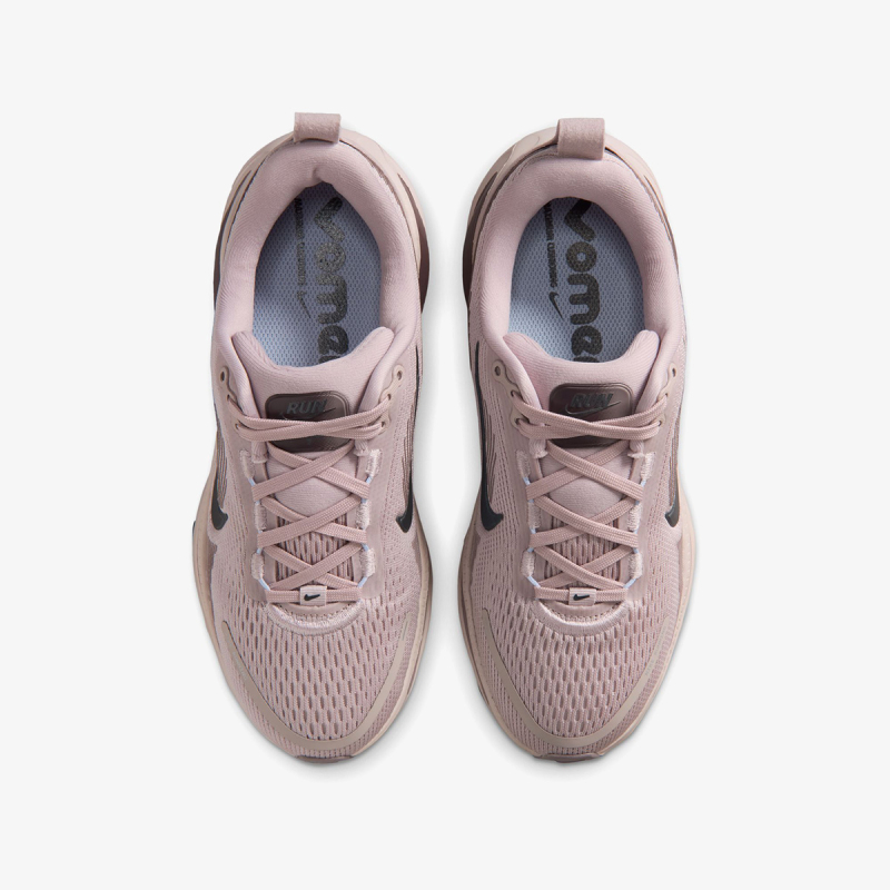 Nike Vomero 18 