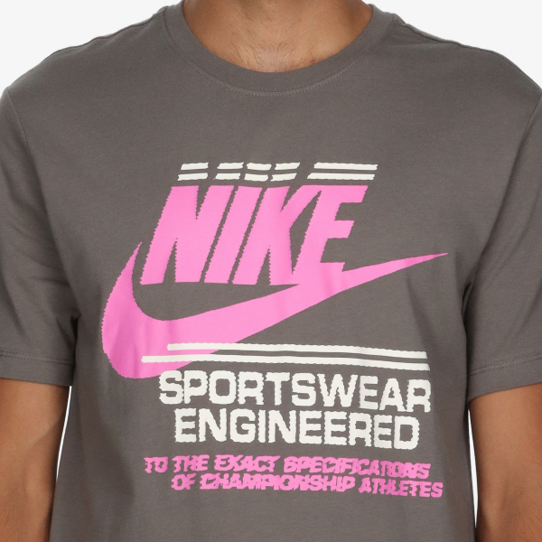 Nike Sportswear 