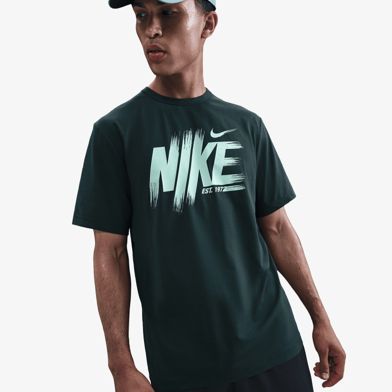 Nike Hyverse