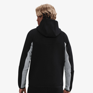 Nike Tech