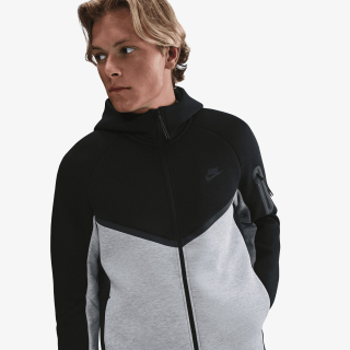 Nike Tech