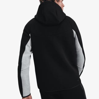 Nike Tech