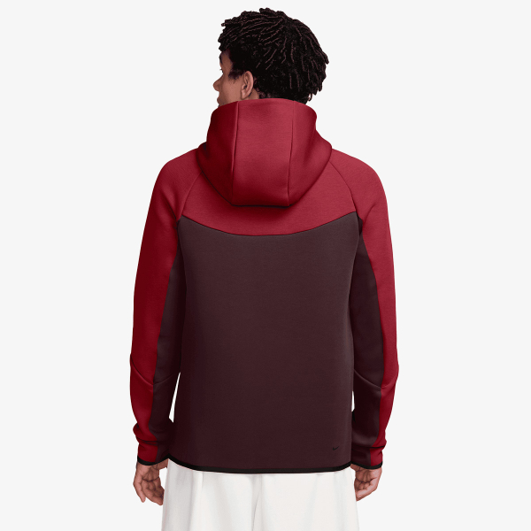 Nike Tech 