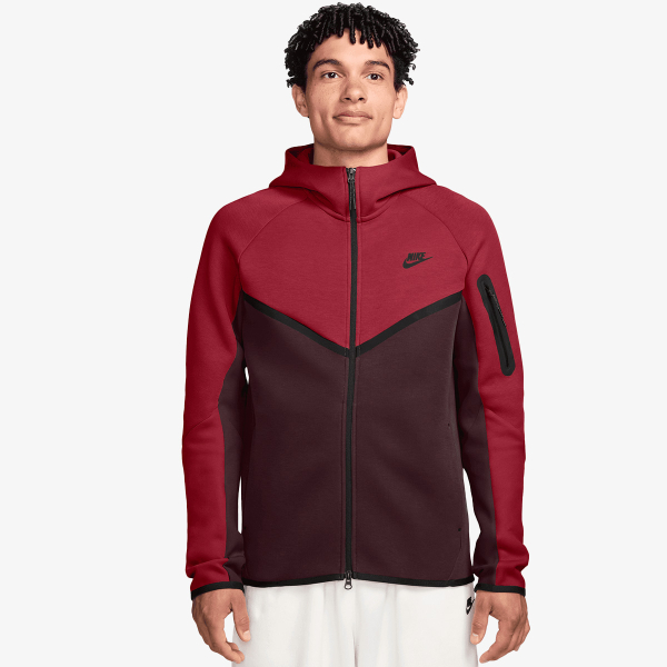 Nike Tech 