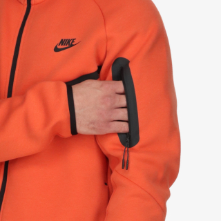 Nike Tech 