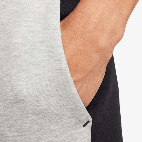 Nike Tech