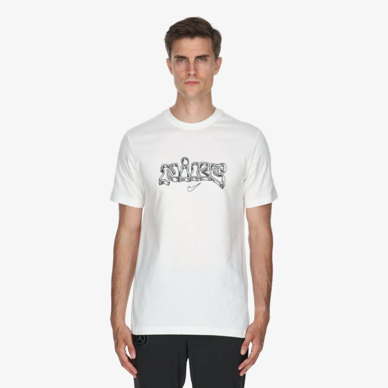 Nike T-shirt 