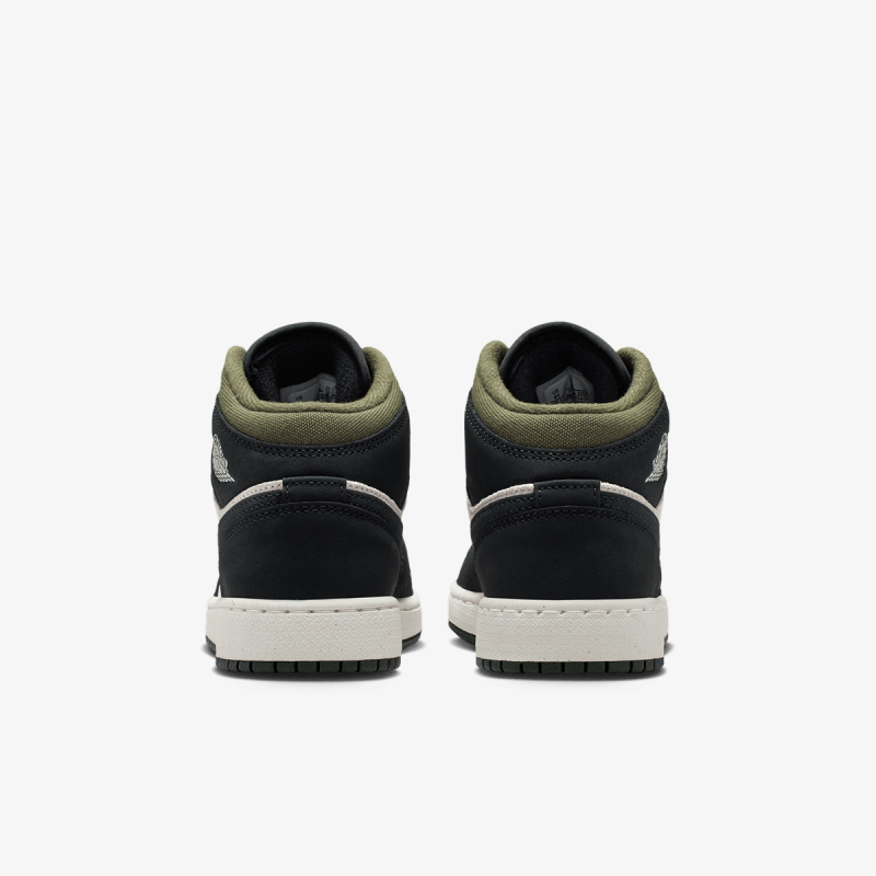 Jordan AIR JORDAN 1 MID SE (GS) 