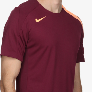 Nike Strike Total 90 